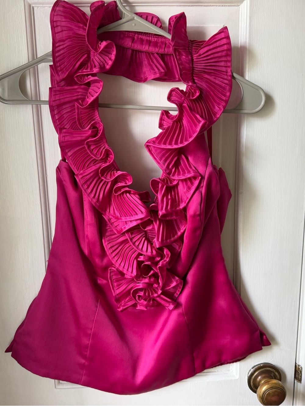 White House Black Market Fuchsia Ruffle V Neck Halter Silk Top Size 6